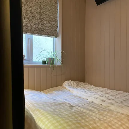 Fabulous 2 Bed Flat 아파트 *